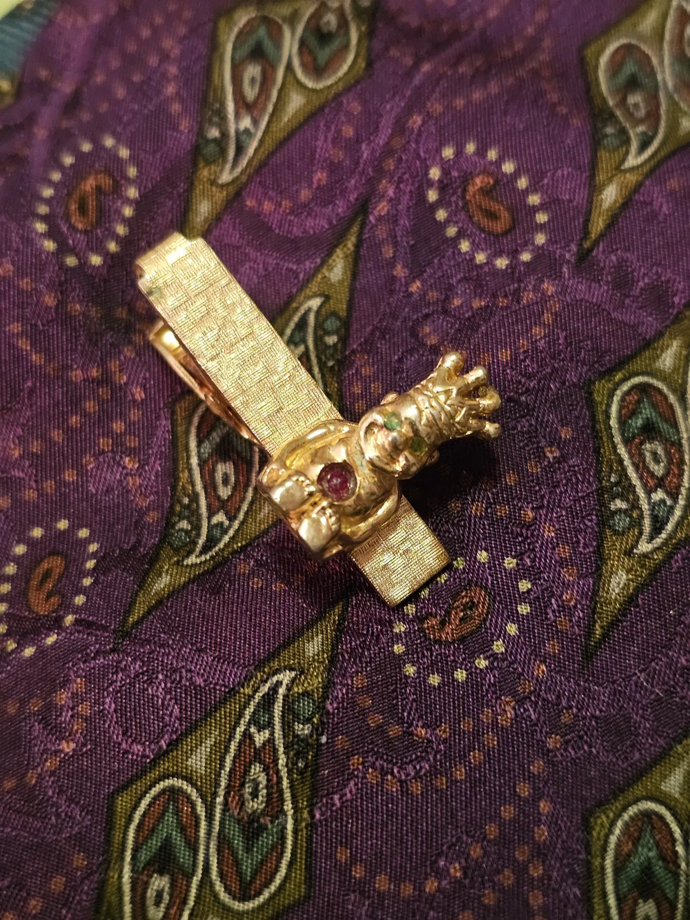 Gold-Tone  Tie Clip with Red Accent - Men Jewelry